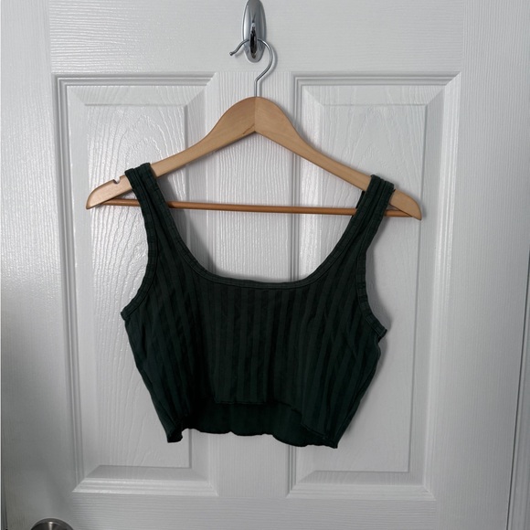 Forest green aerie tank - Picture 2 of 3